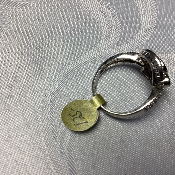 ART DECO Cubic zirconia. Sterling cocktail ring size 10 - Picture 3 of 13